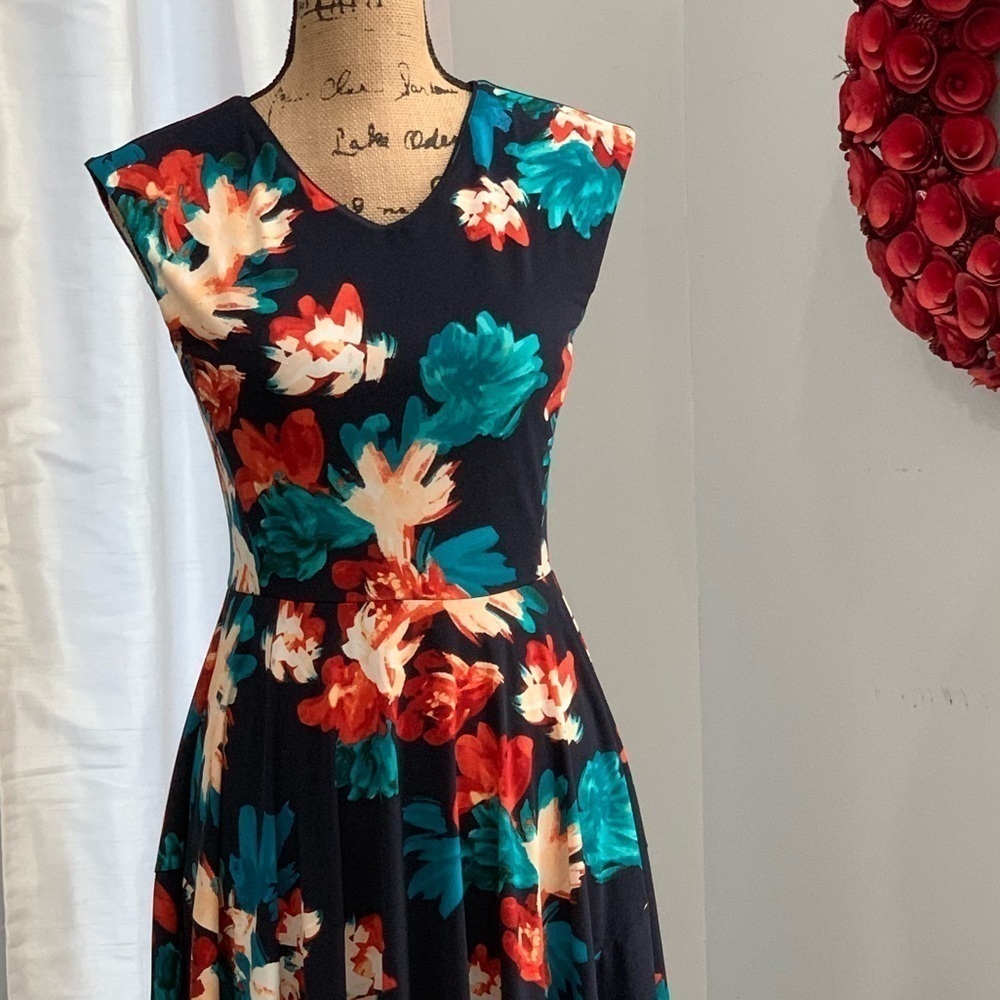 Ellen Tracy bold print floral dress size S - Picture 7 of 8